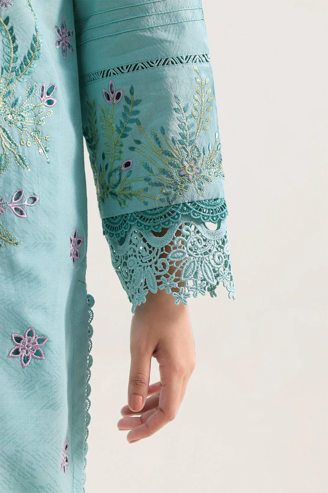 Unstitched Solid Embroidered Self Jacquard 3 Piece With Cotton Net Dupatta - Image 4