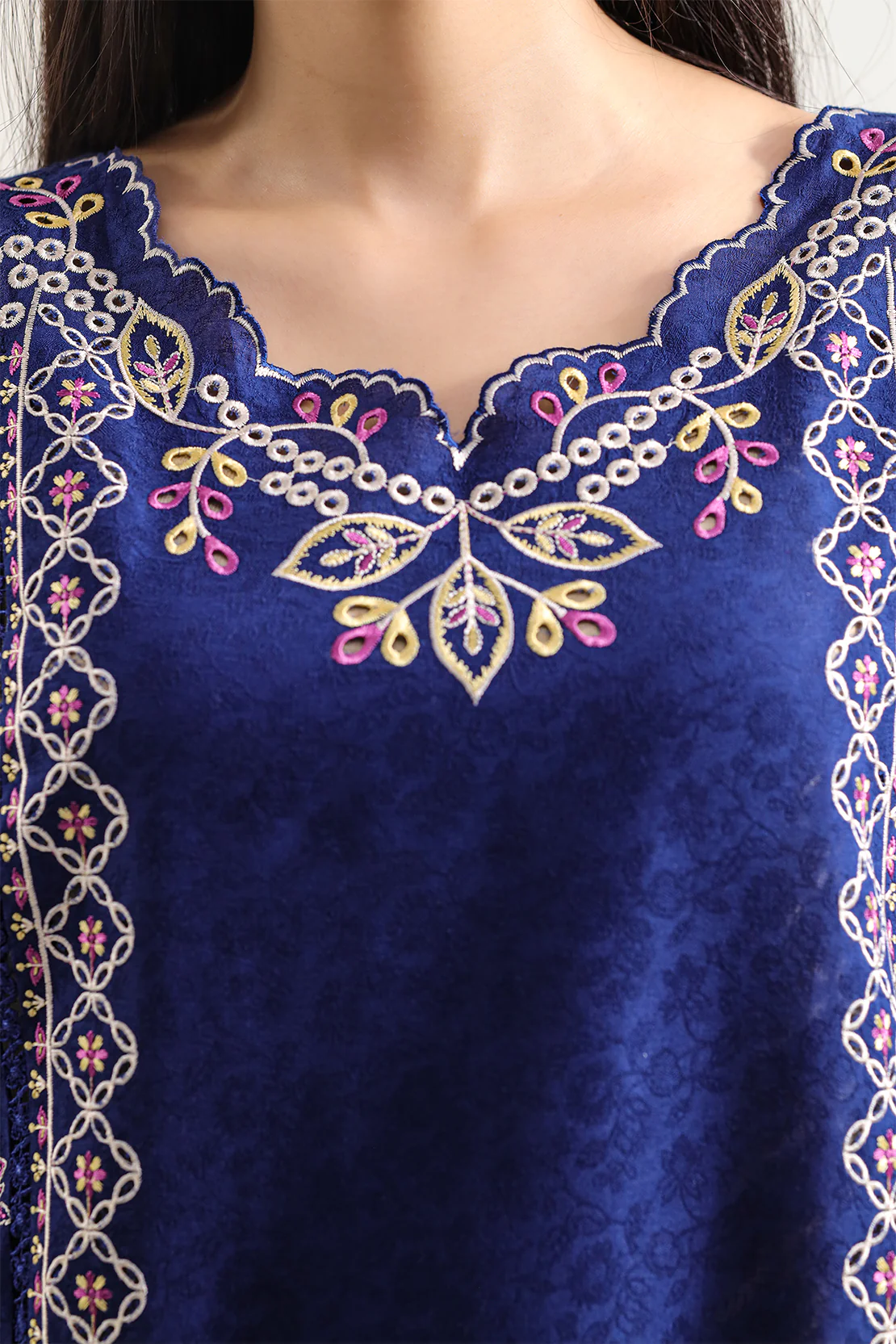 Unstitched Solid Embroidered Self Jacquard 3 Piece With Cotton Net Dupatta - Image 4